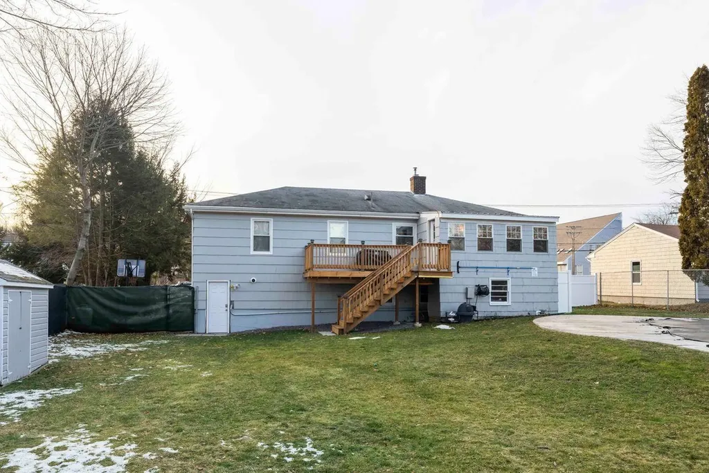 213 Auburn Street Portland ME 04103