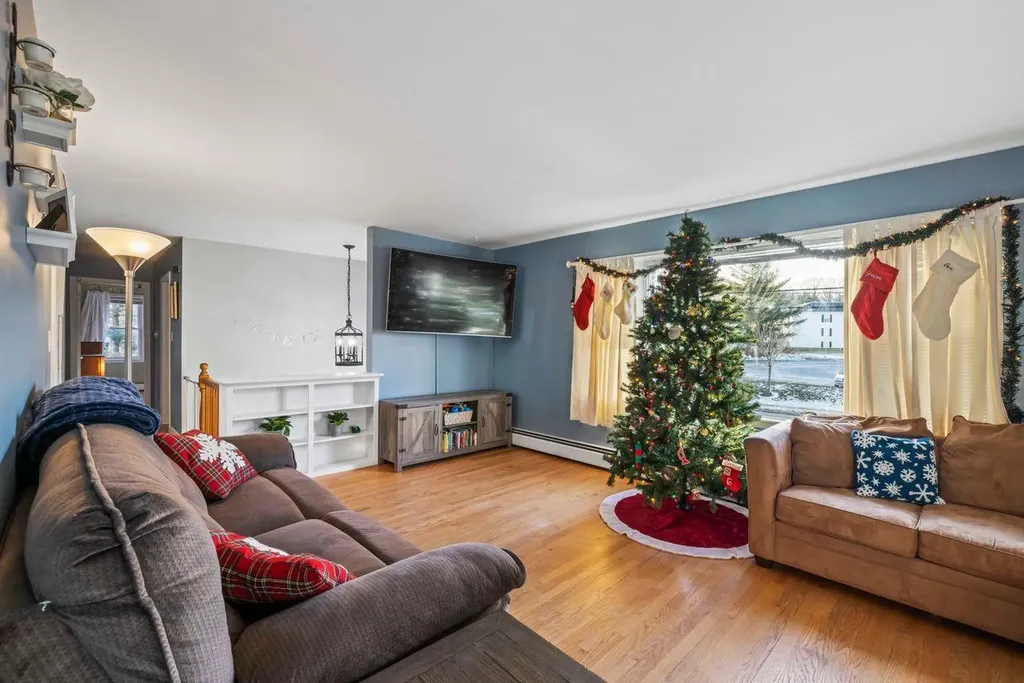 213 Auburn Street Portland ME 04103