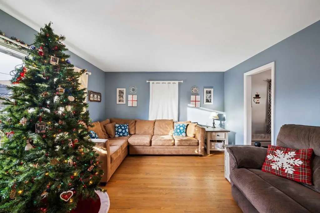 213 Auburn Street Portland ME 04103