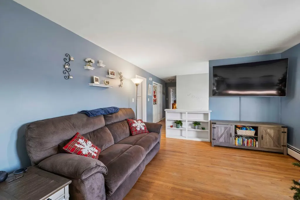 213 Auburn Street Portland ME 04103