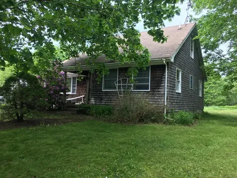 25 Wallston Road Saint George ME 04860