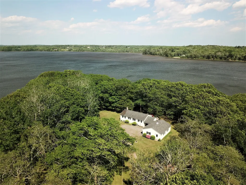 77 Mason Cove Lane Cushing ME 04563