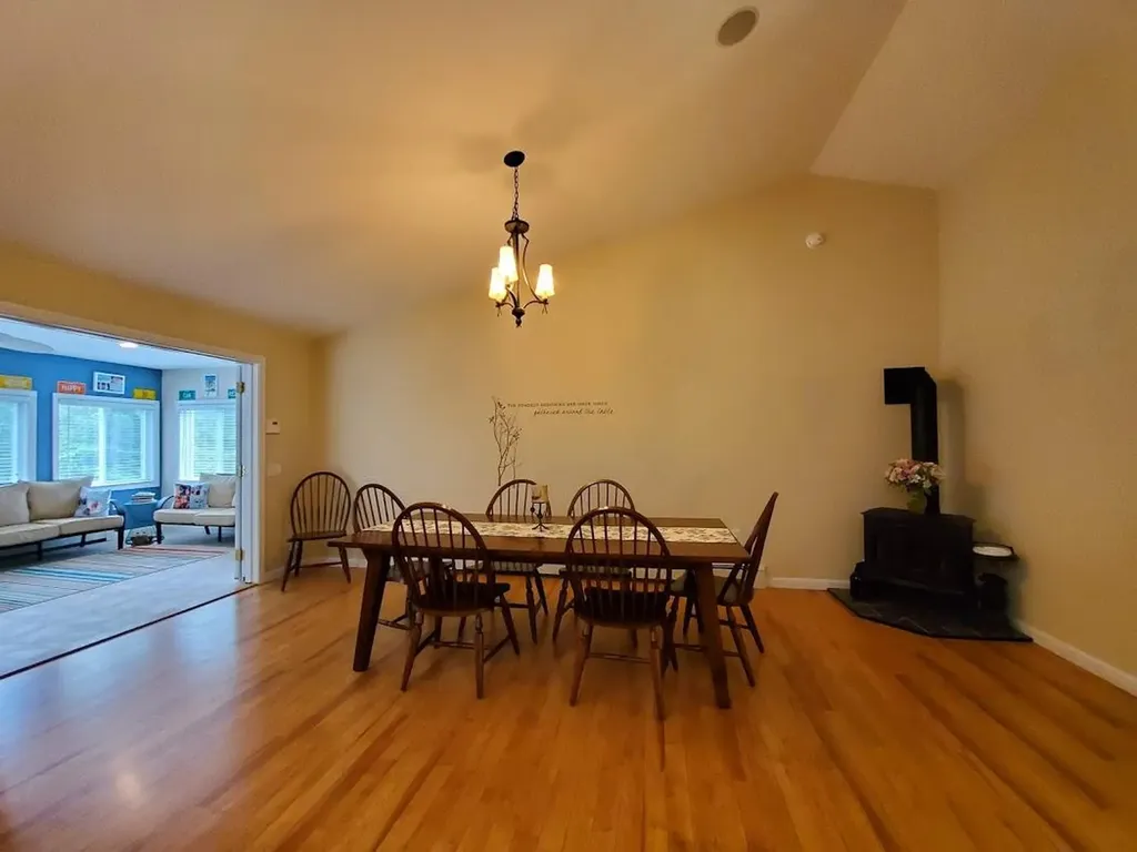 64 Libbey Lane Glenburn ME 04401