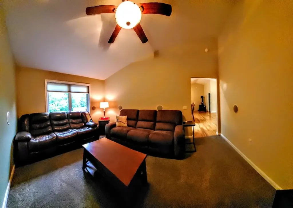 64 Libbey Lane Glenburn ME 04401