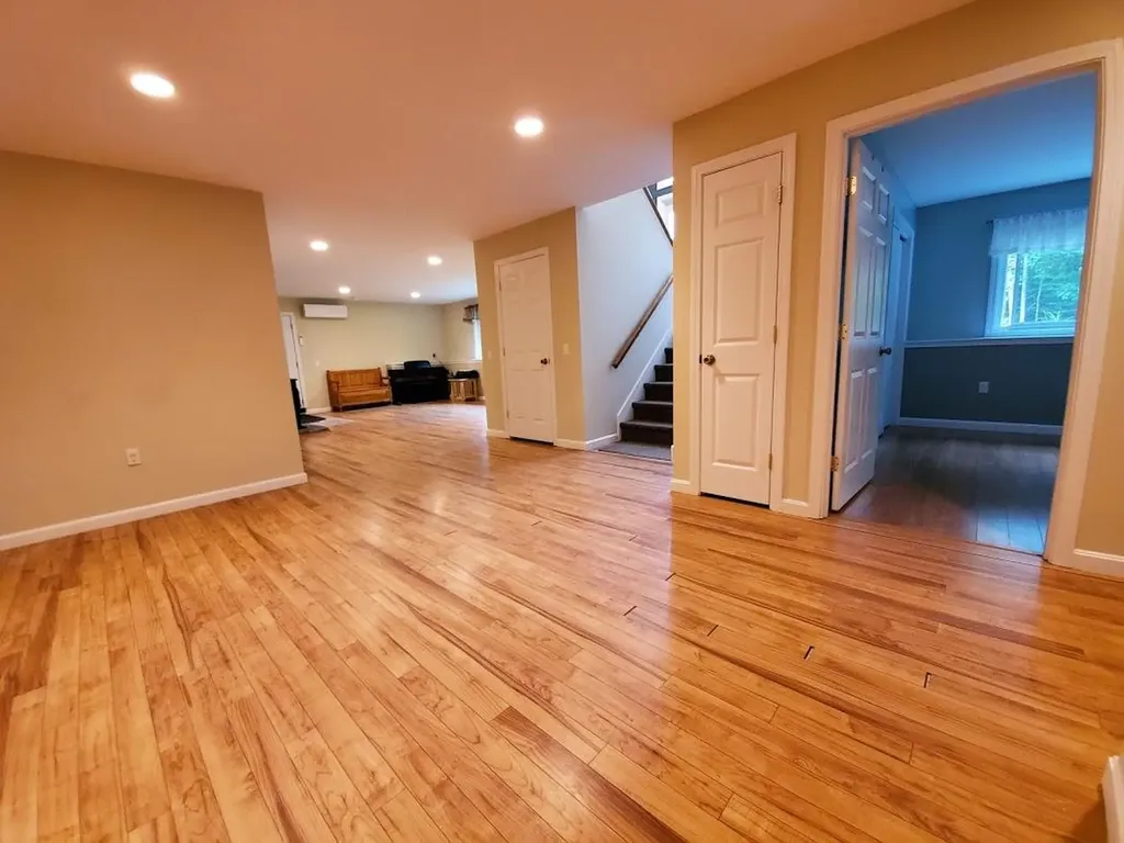 64 Libbey Lane Glenburn ME 04401