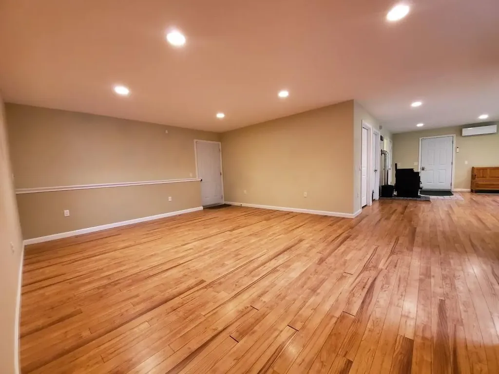 64 Libbey Lane Glenburn ME 04401