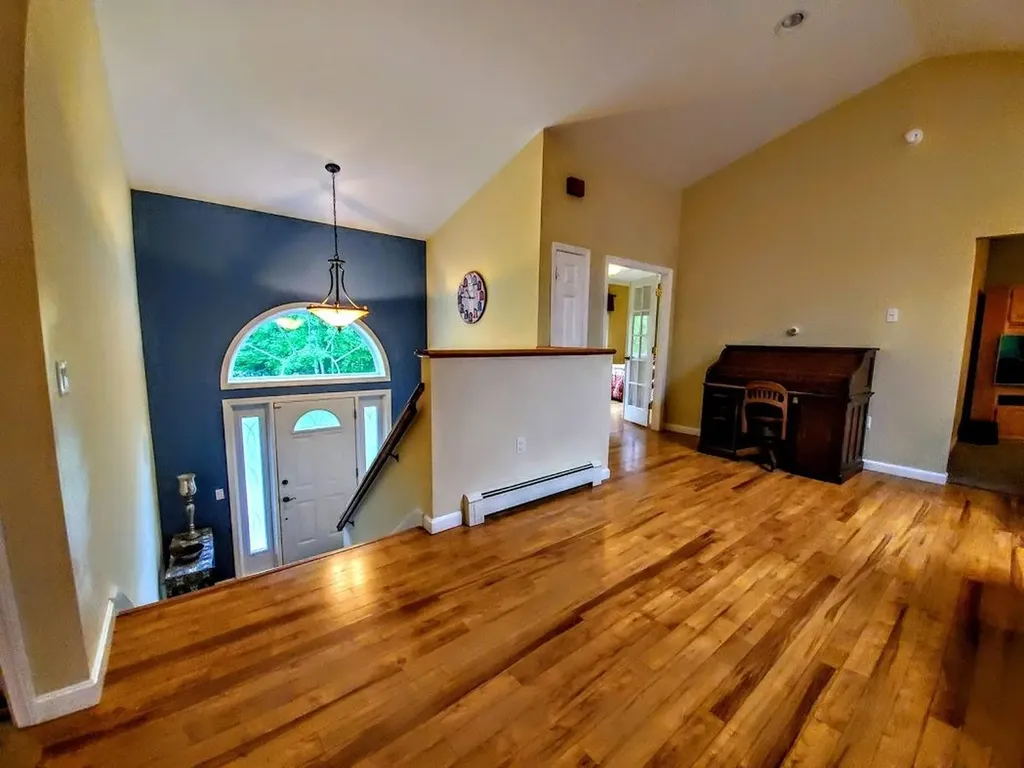 64 Libbey Lane Glenburn ME 04401