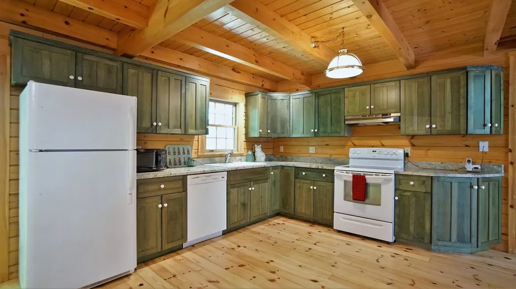 19 Chester Lane Georgetown ME 04548