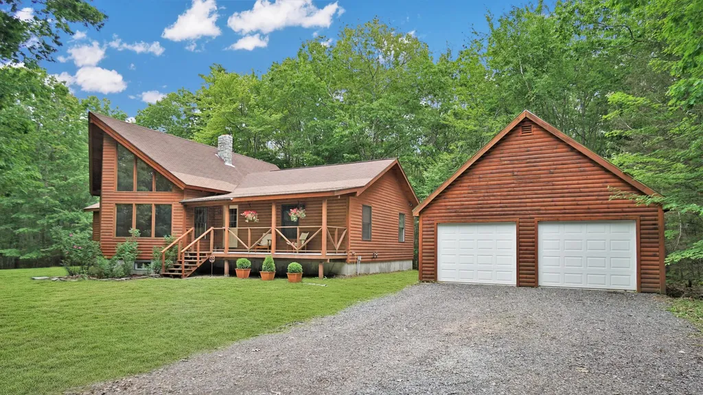 19 Chester Lane Georgetown ME 04548
