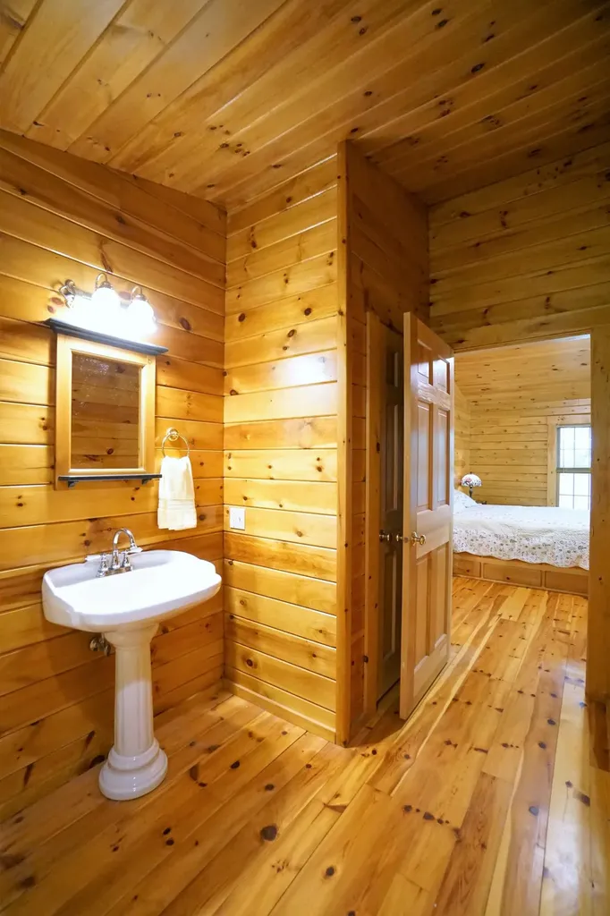 19 Chester Lane Georgetown ME 04548