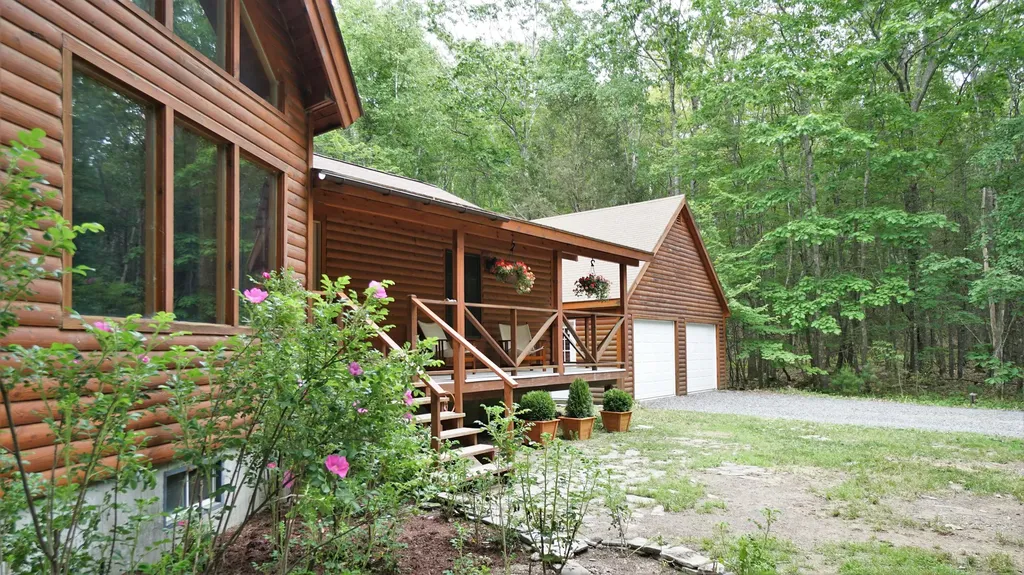 19 Chester Lane Georgetown ME 04548