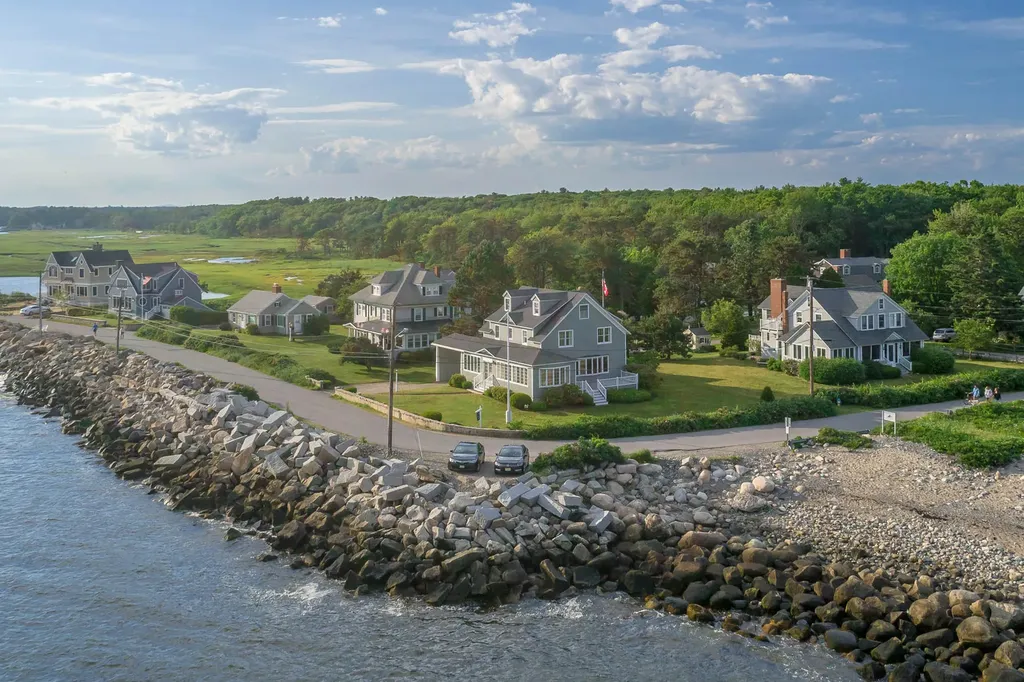 33 Great Hill Road Kennebunk ME 04043