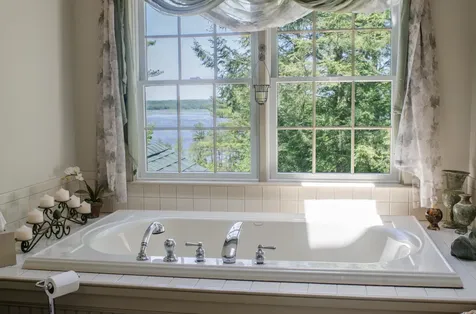 57 West Chops Point Road Bath ME 04530