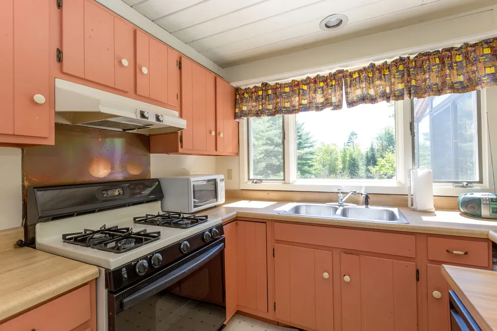 37 Stoney Creek Drive Woolwich ME 04579