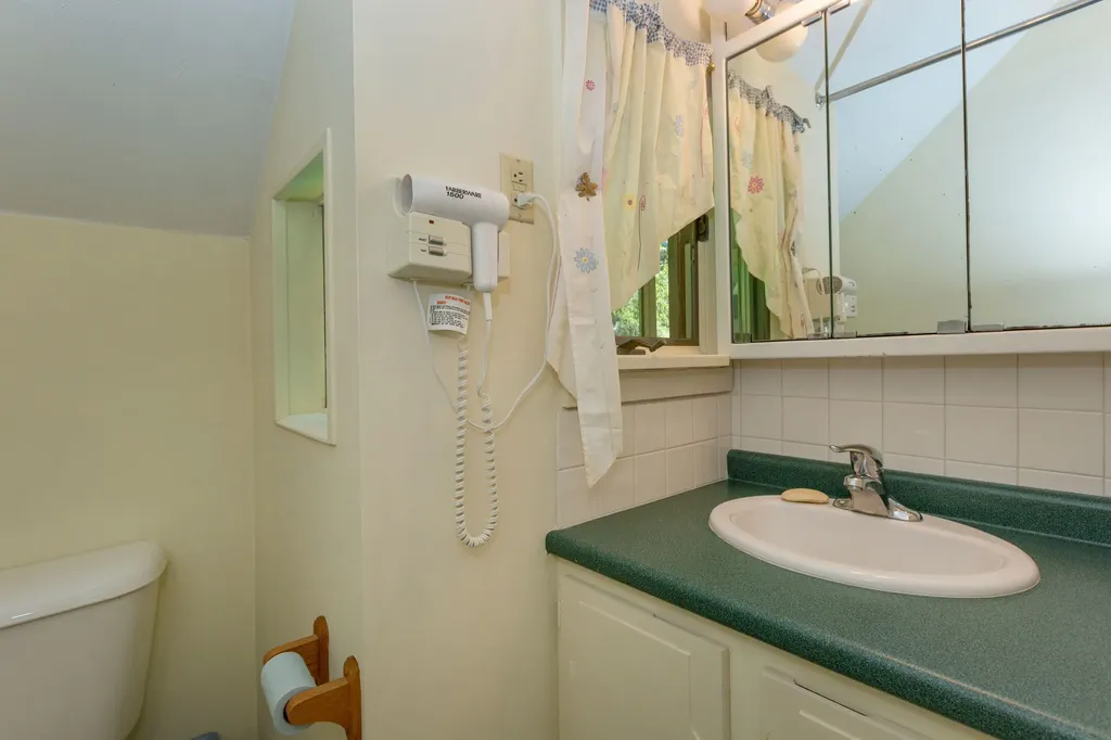 37 Stoney Creek Drive Woolwich ME 04579
