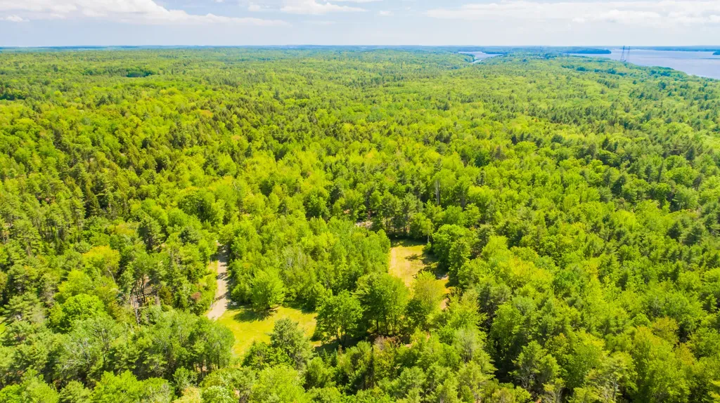 37 Stoney Creek Drive Woolwich ME 04579