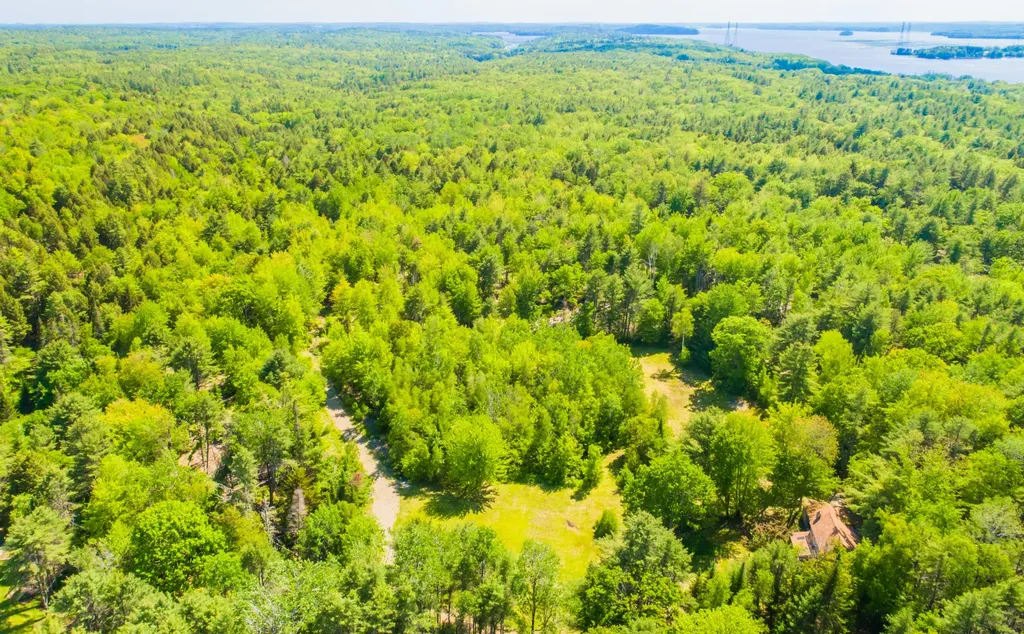 37 Stoney Creek Drive Woolwich ME 04579
