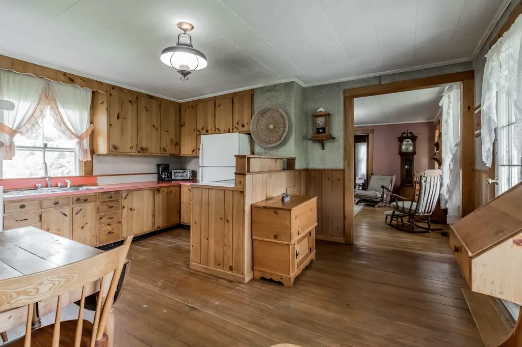 285 Camden Road Appleton ME 04862