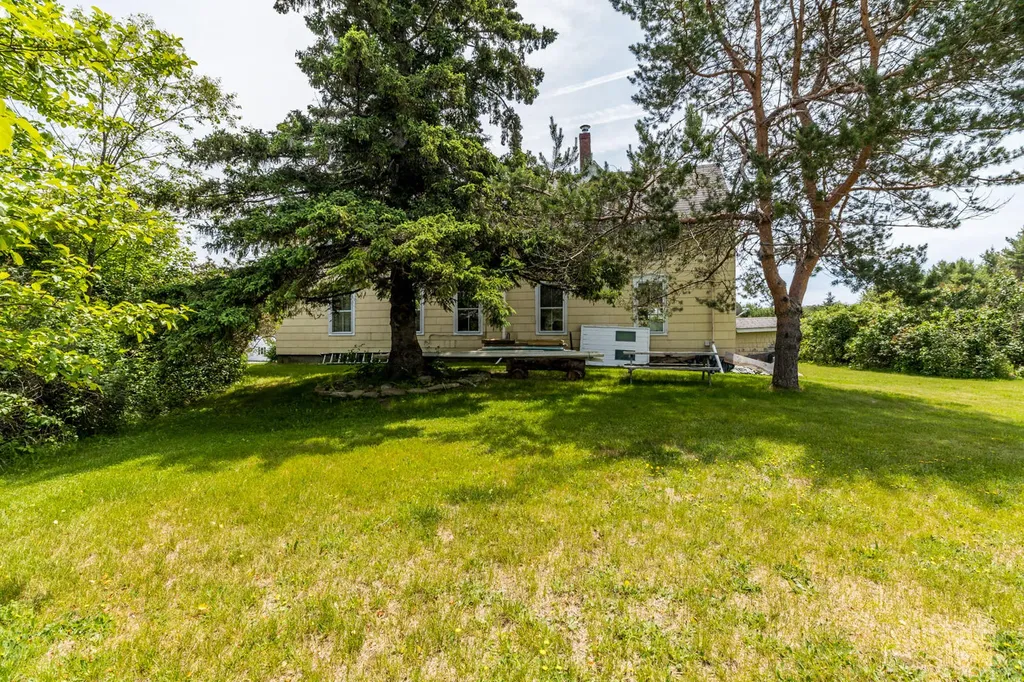 285 Camden Road Appleton ME 04862