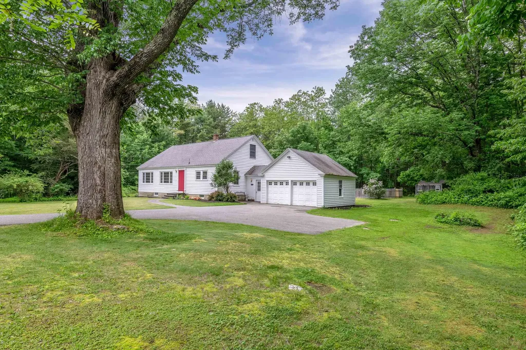 354 Middle Road Falmouth ME 04105