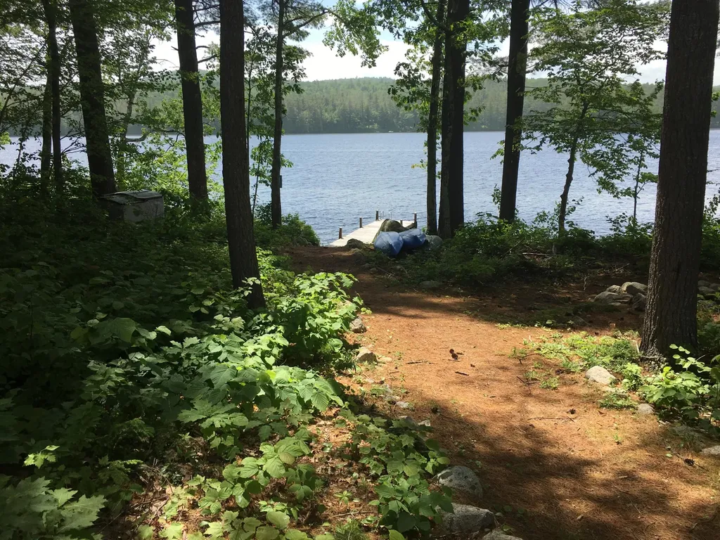 88 Hancock Road Raymond ME 04071
