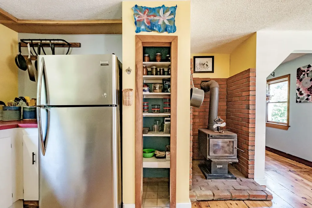 179 Mayall Road Gray ME 04039