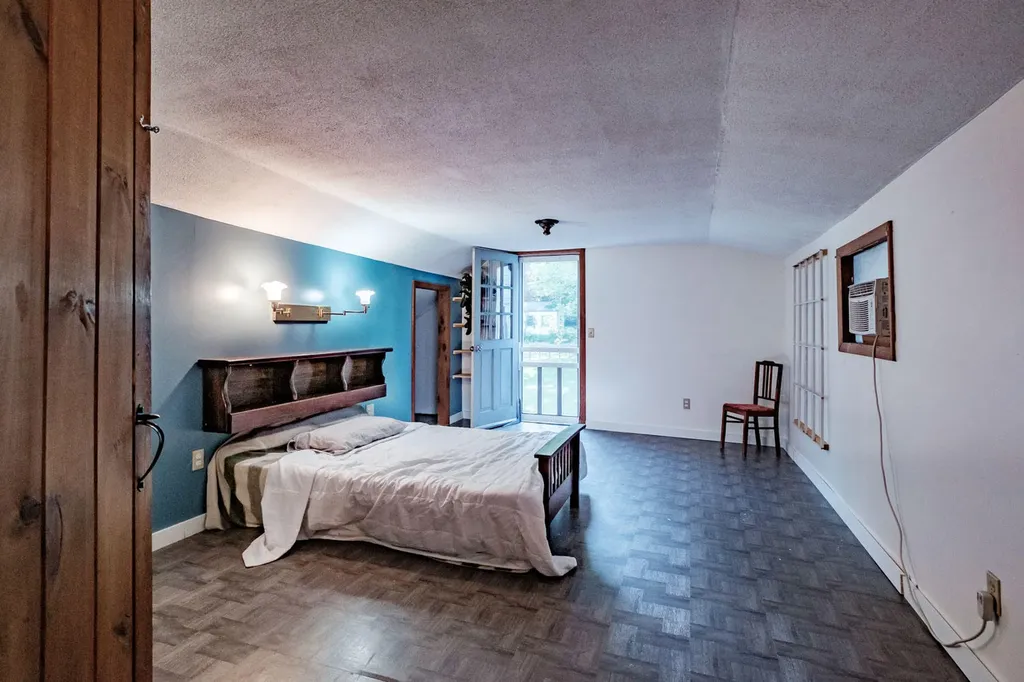 179 Mayall Road Gray ME 04039