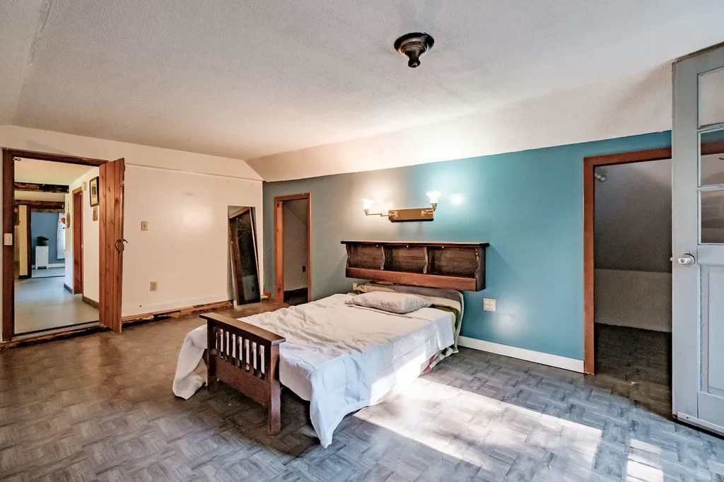 179 Mayall Road Gray ME 04039