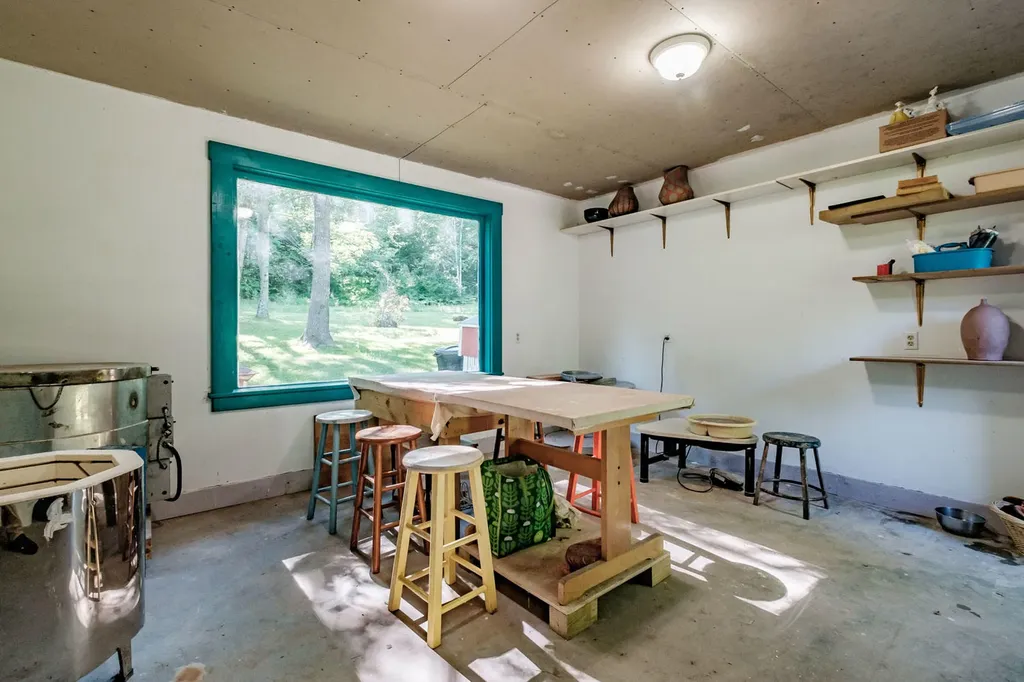 179 Mayall Road Gray ME 04039
