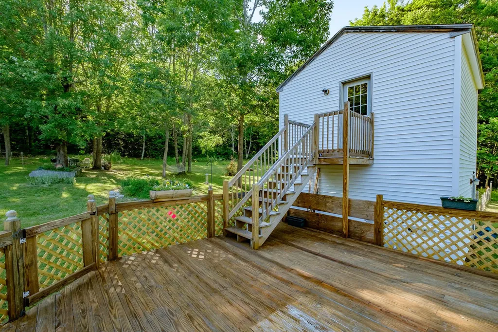 179 Mayall Road Gray ME 04039