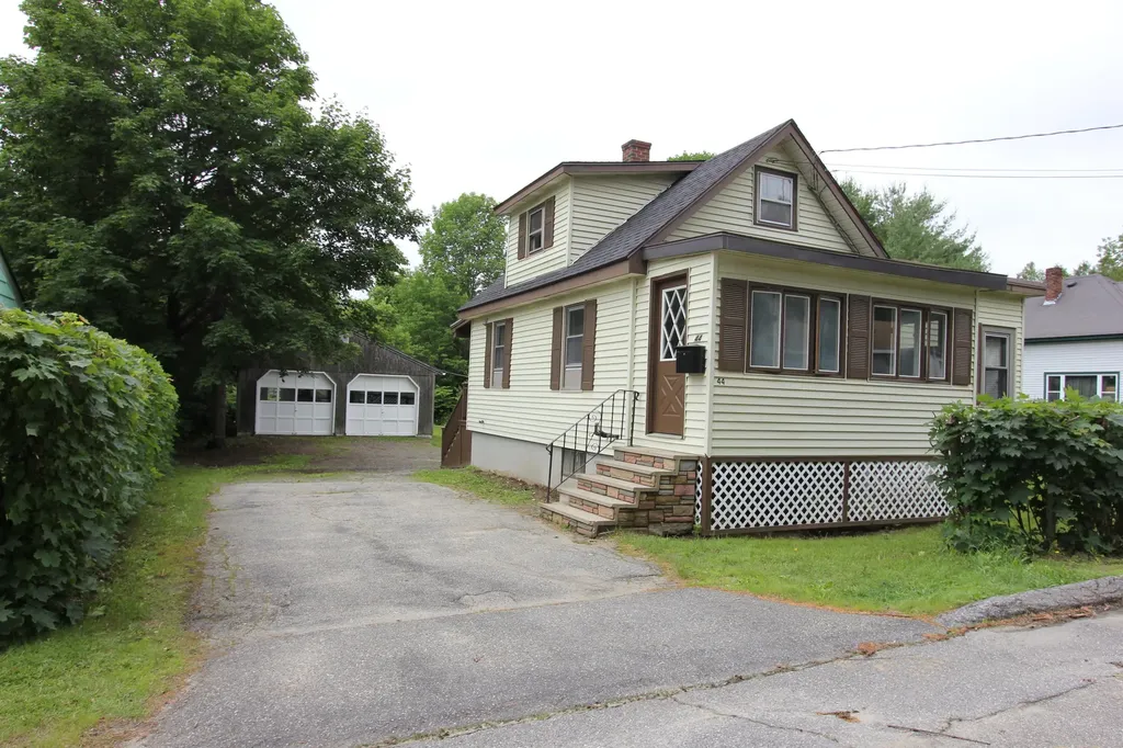 44 Garcelon Street Lewiston ME 04240