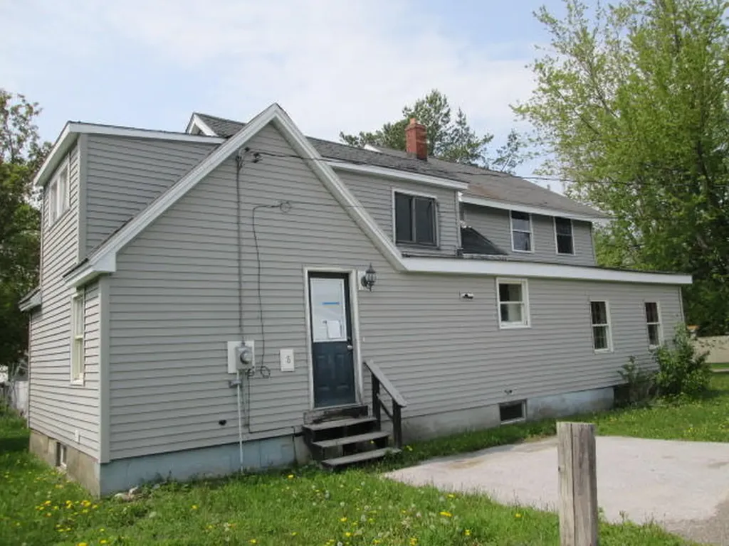 8 Garfield Avenue Orrington ME 04474