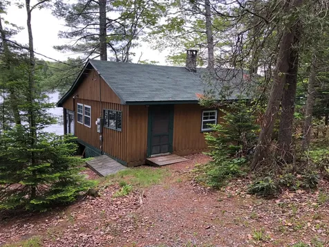 66 Second Avenue Lincolnville ME 04849