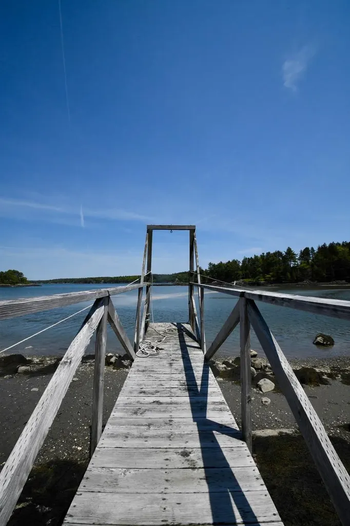 37 Laurel Point Circle Harpswell ME 04079