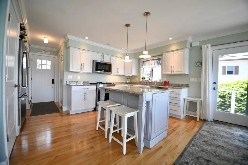 37 Laurel Point Circle Harpswell ME 04079