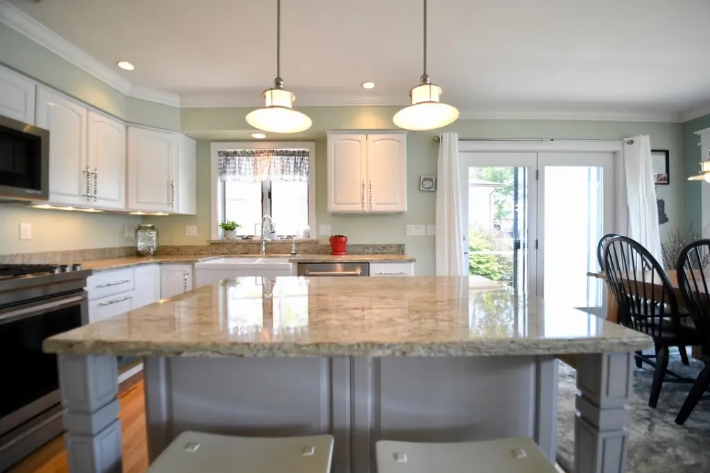 37 Laurel Point Circle Harpswell ME 04079