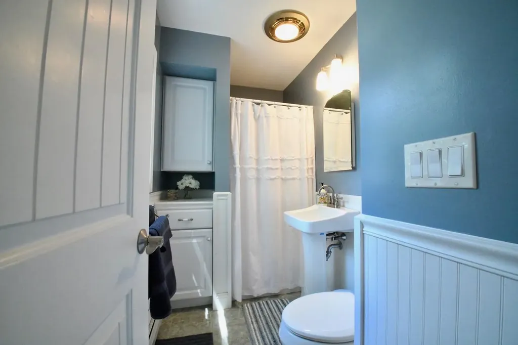 37 Laurel Point Circle Harpswell ME 04079