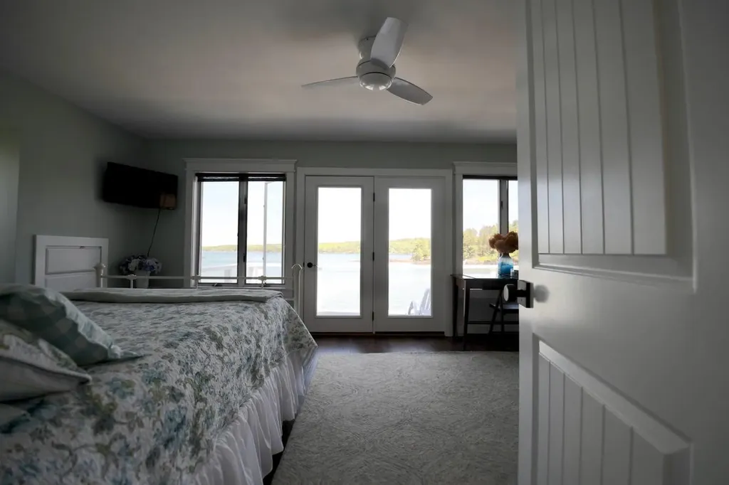 37 Laurel Point Circle Harpswell ME 04079