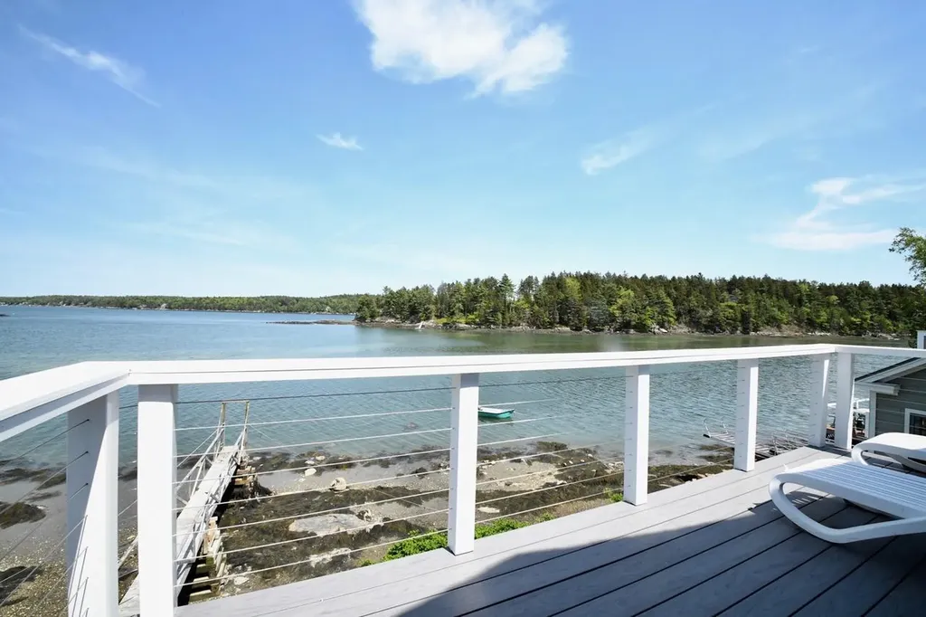 37 Laurel Point Circle Harpswell ME 04079