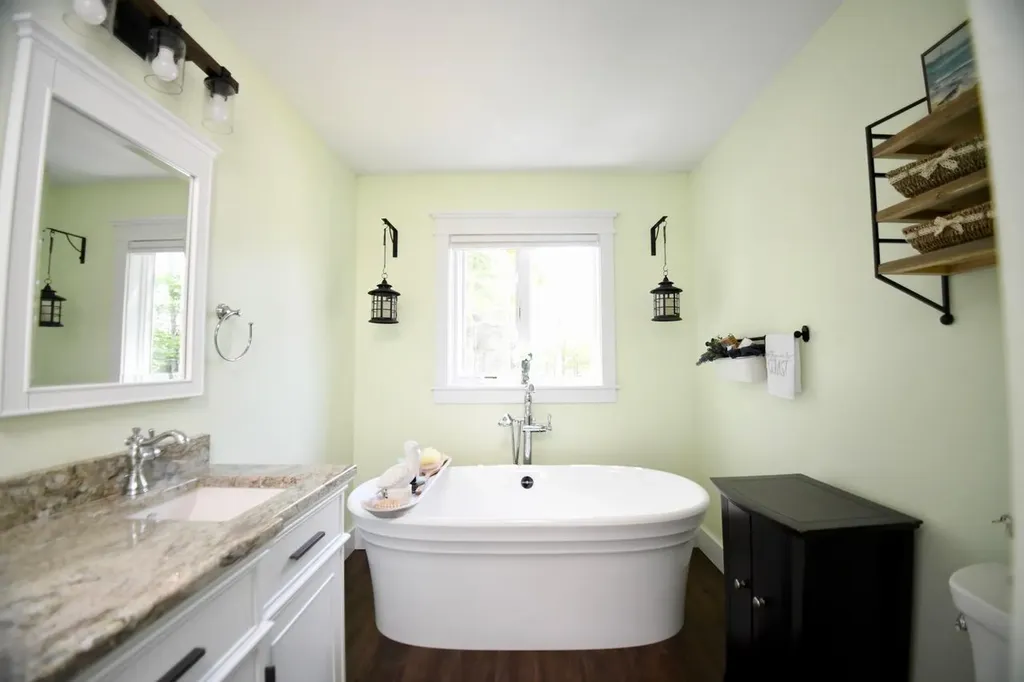 37 Laurel Point Circle Harpswell ME 04079