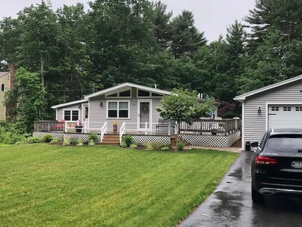 24 Hemlock Avenue York ME 03909