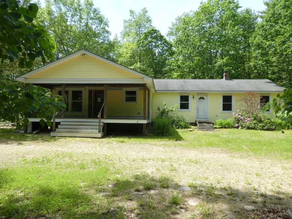 11 Brydon Lane Gorham ME 04038