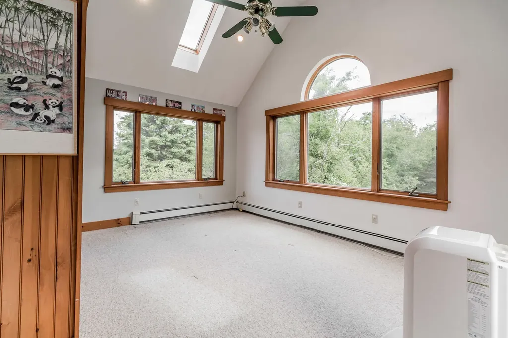 351 Beechwood Street Thomaston ME 04861