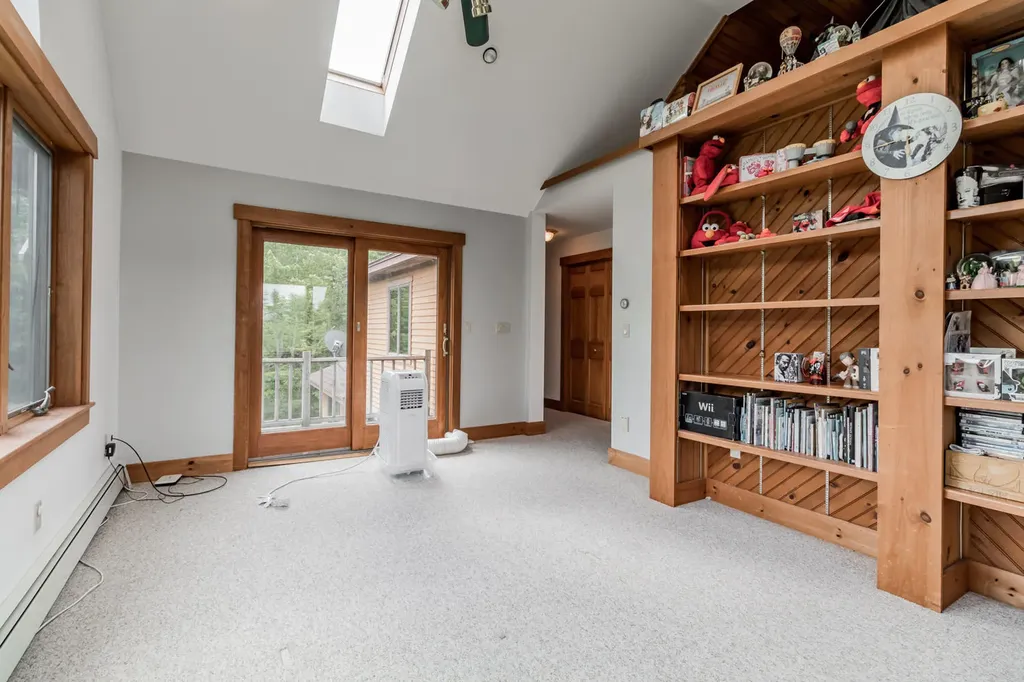 351 Beechwood Street Thomaston ME 04861