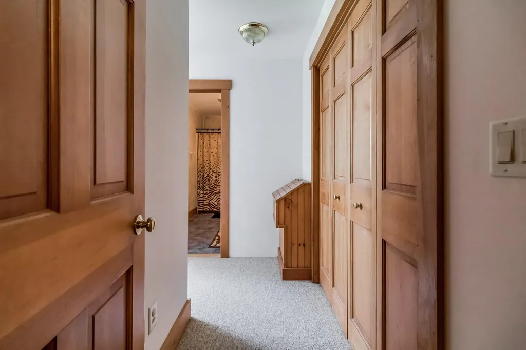 351 Beechwood Street Thomaston ME 04861