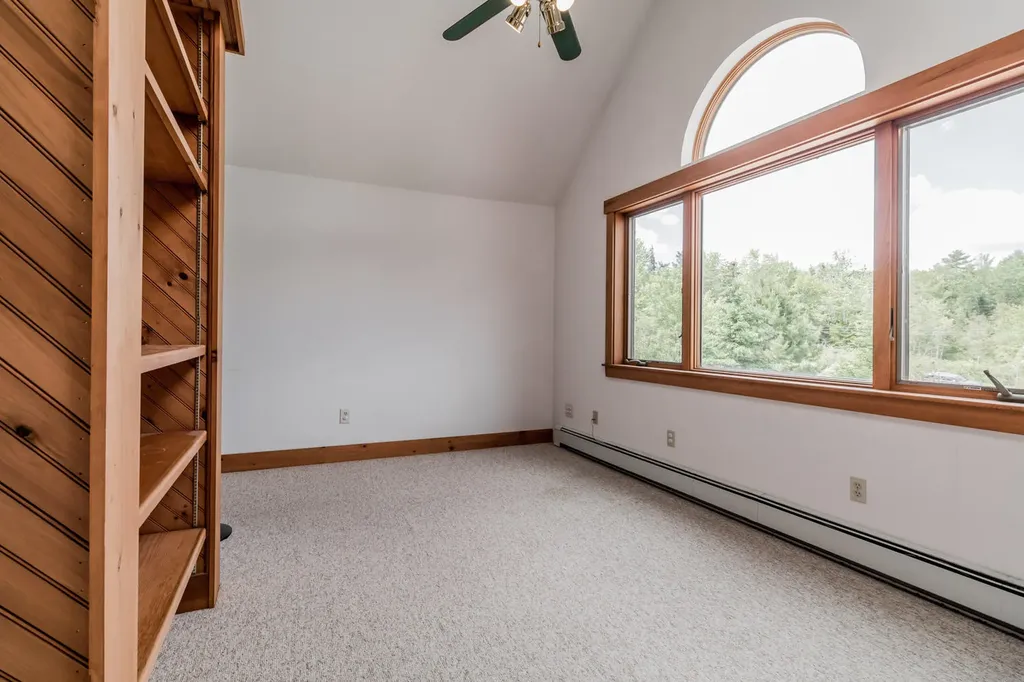 351 Beechwood Street Thomaston ME 04861