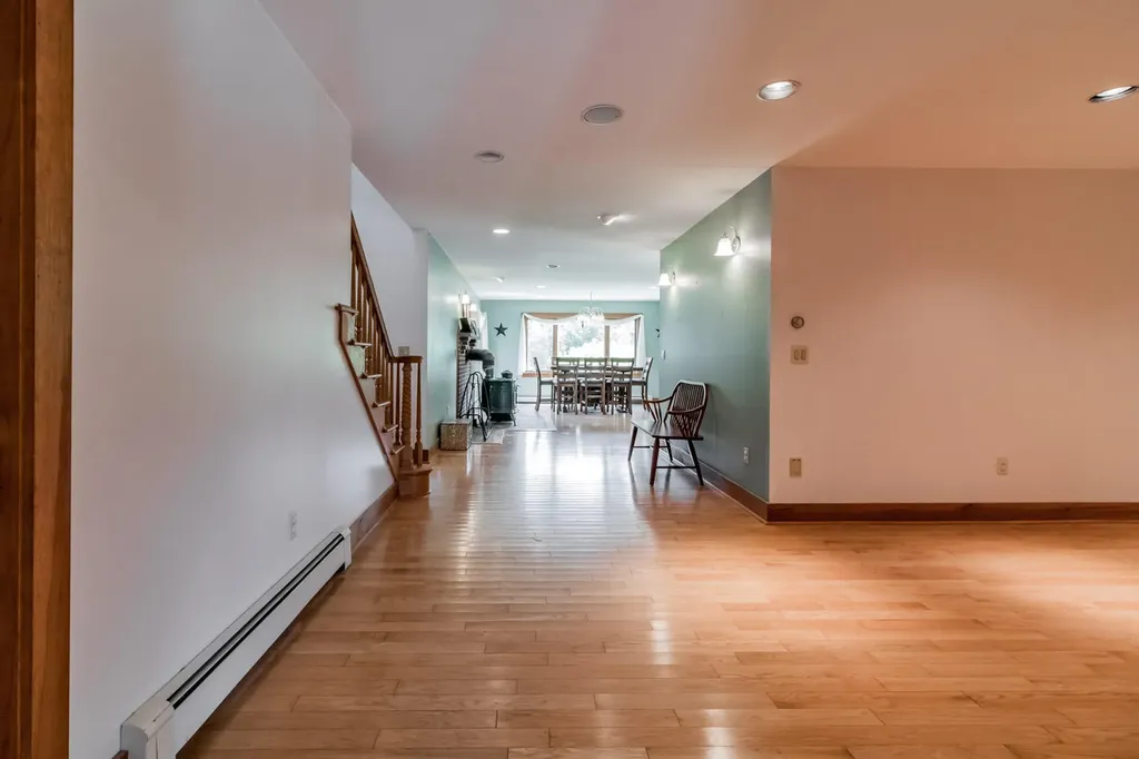 351 Beechwood Street Thomaston ME 04861