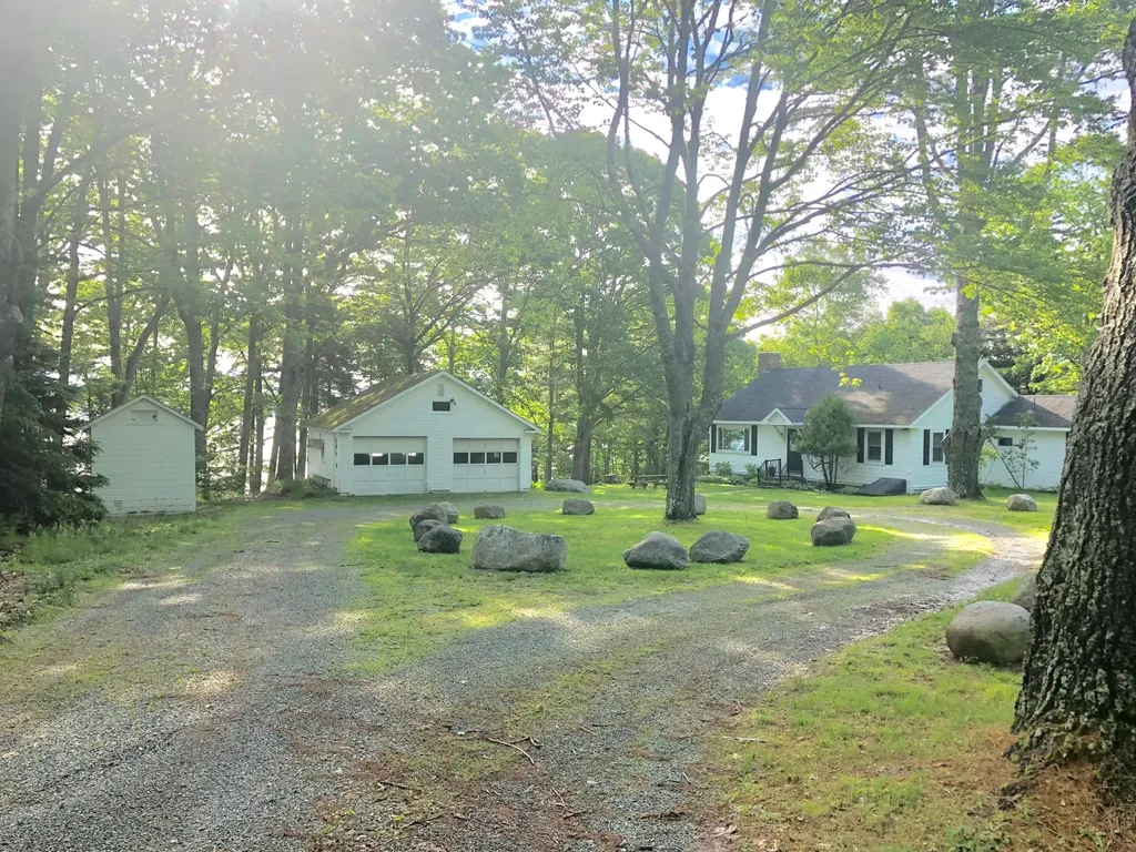 758 Newbury Neck Road Surry ME 04684