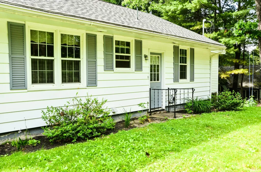 1 Beech Street Farmingdale ME 04344