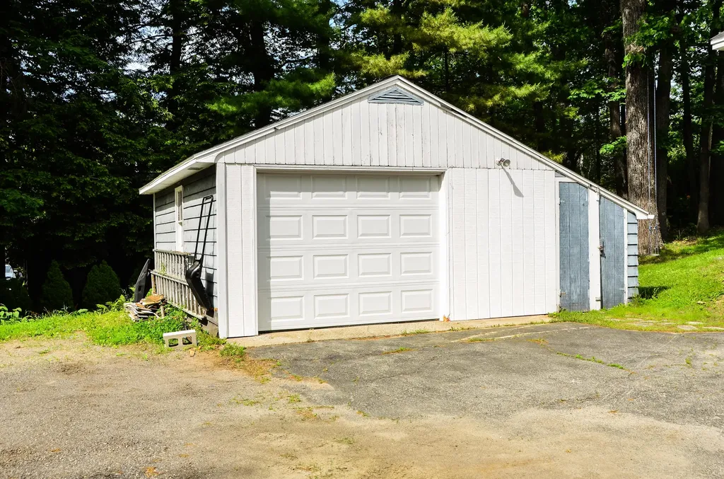1 Beech Street Farmingdale ME 04344